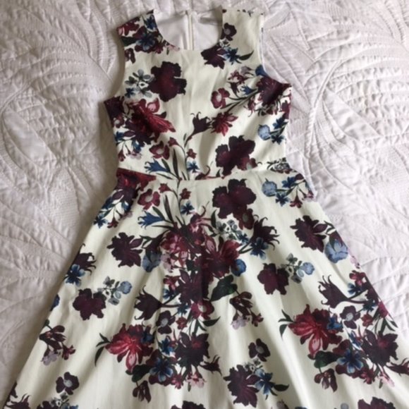 Simons Contemporaine Floral Dress - Size 2 - Picture 1 of 3